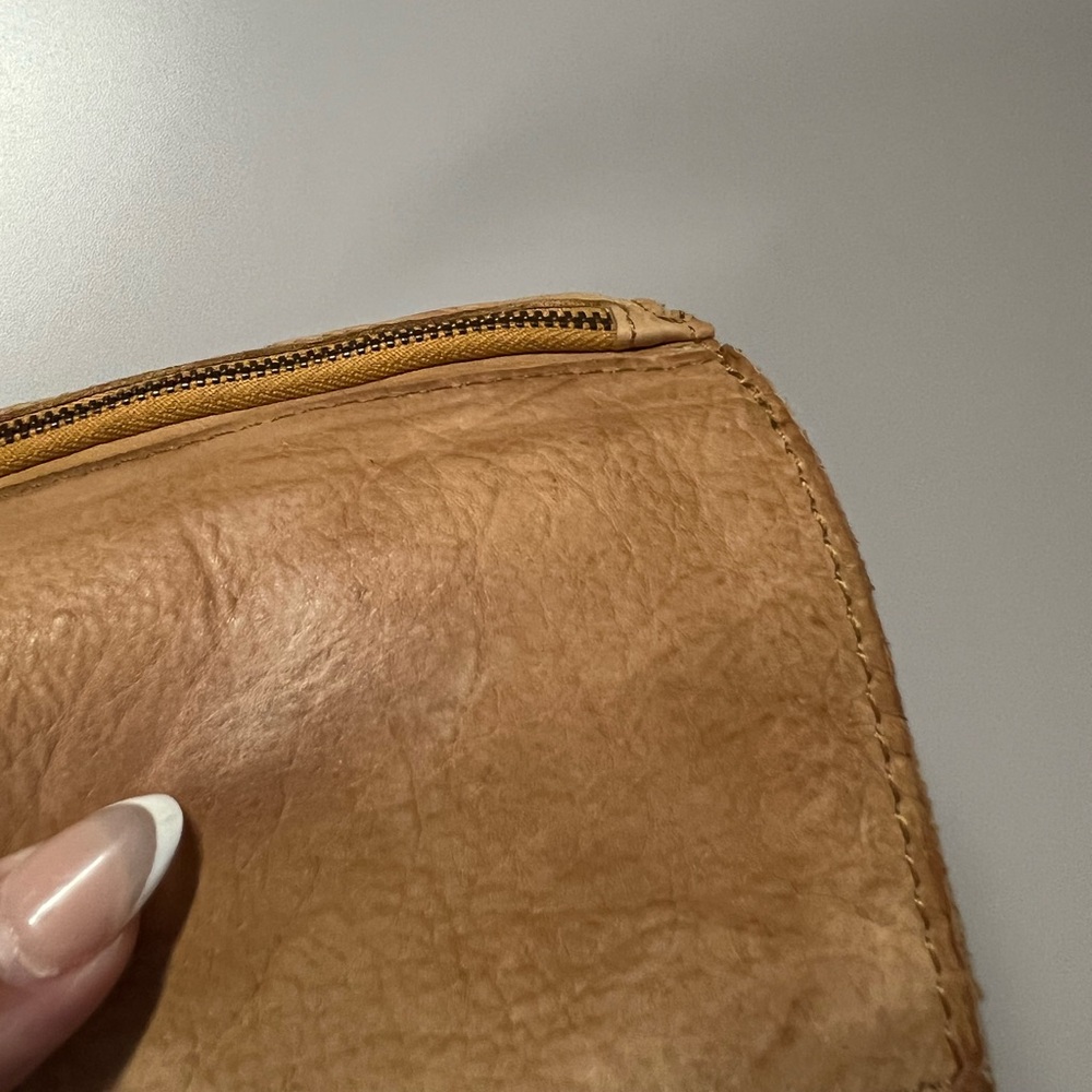 Free People Distressed Cow Leather Wallet - Picture 14 of 14